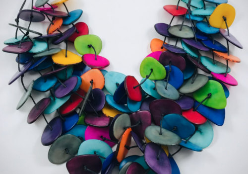 The Art of Jewelry Recycling: Sustainable and Stylish